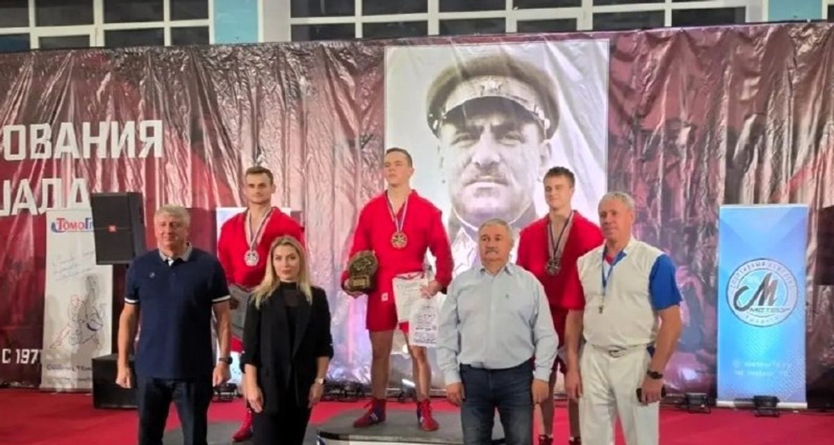 Самбист из Мытищ выиграл шесть схваток и стал мастером спорта России