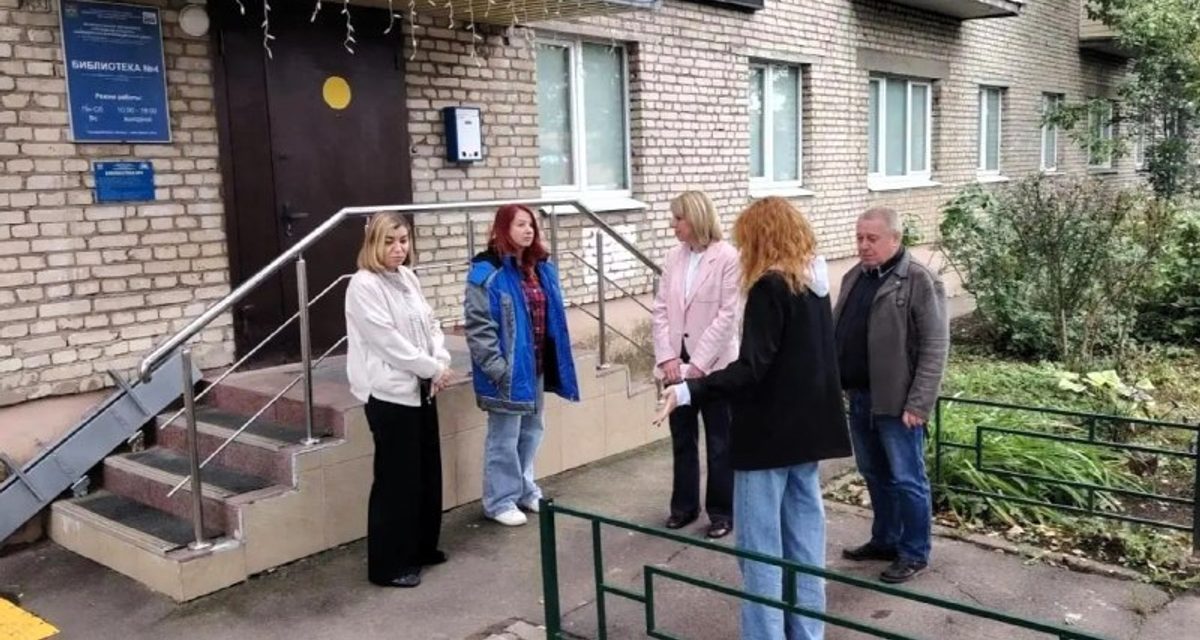 Новая клумба появится у библиотеки № 4 в Мытищах