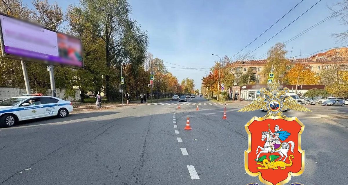 Два фельдшера пострадали при столкновении скорой с Kia в Королёве